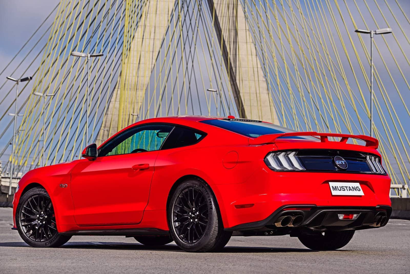 Ford-Mustang-GT-Premium-Brasil (12)